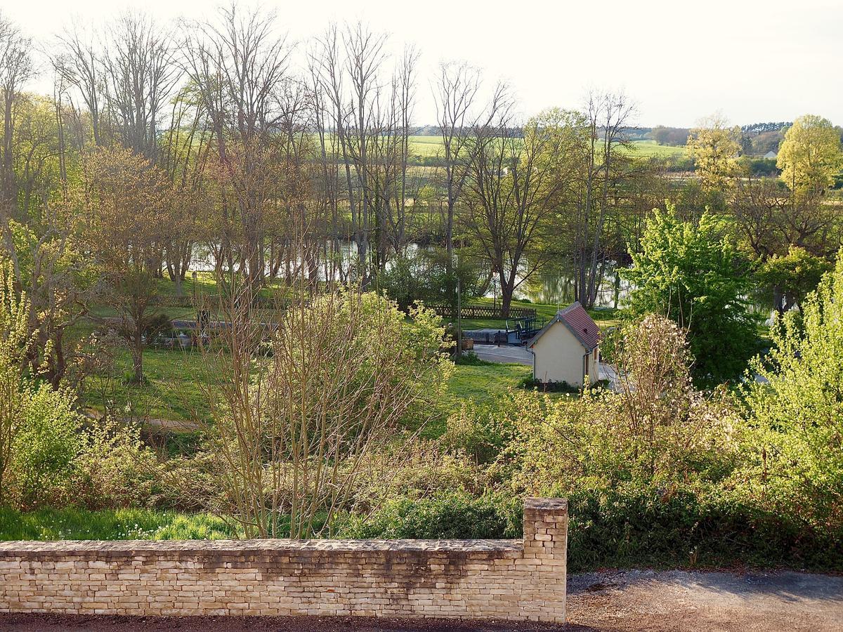 Chambres D'Hotes Les Coutas Mailly-la-Ville Εξωτερικό φωτογραφία