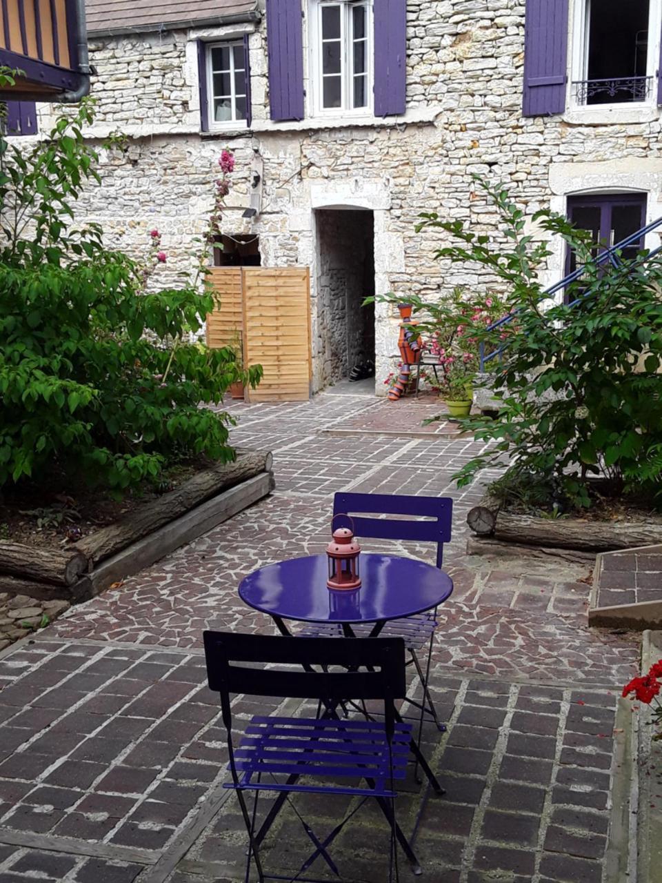 Chambres D'Hotes Les Coutas Mailly-la-Ville Εξωτερικό φωτογραφία